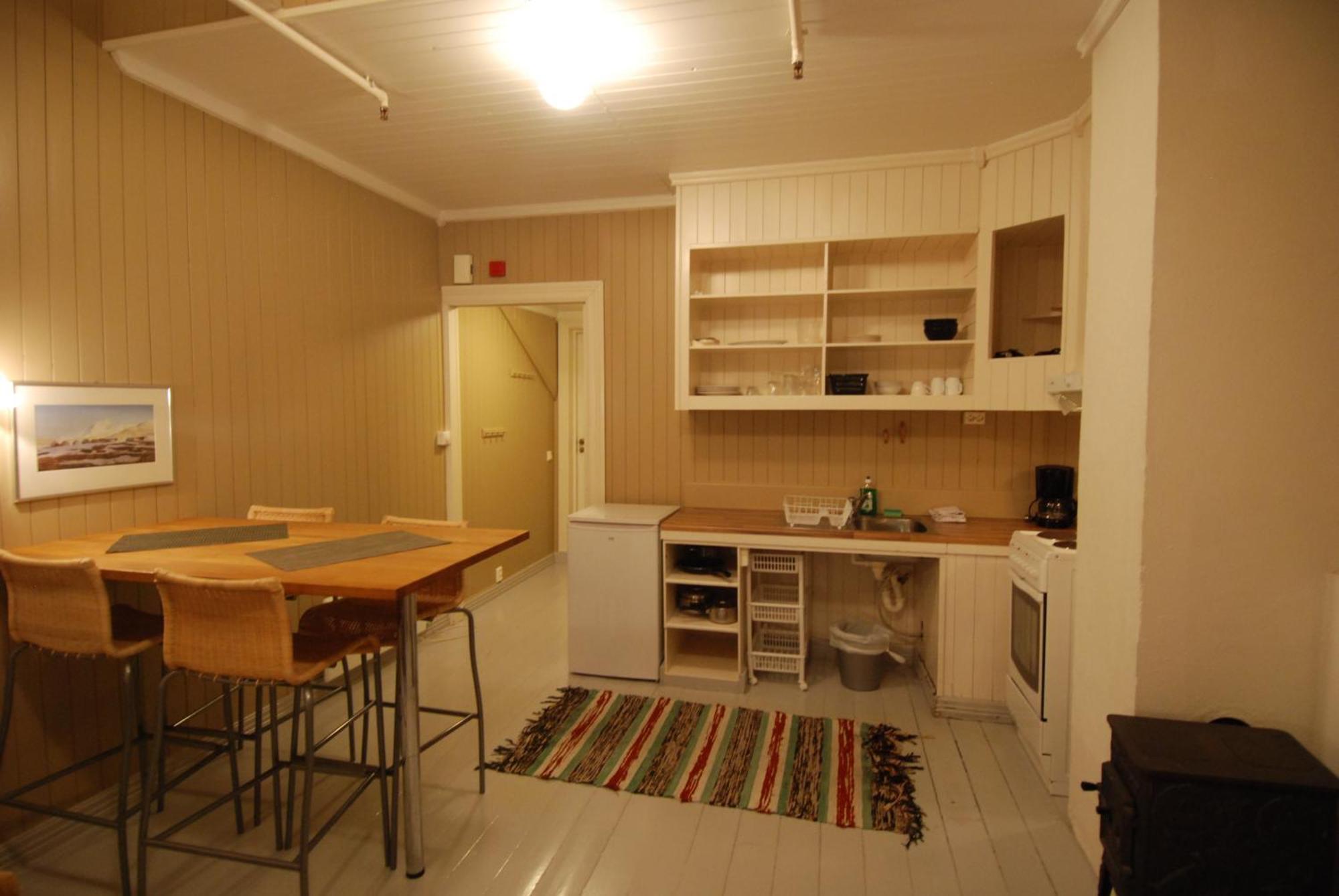 Tyskhella Rorbuer Apartment Kabelvag Exterior photo