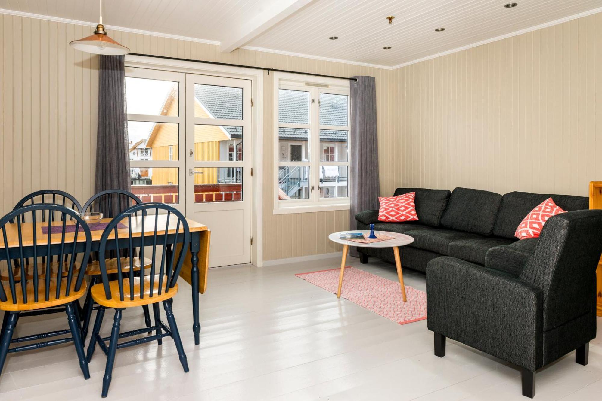 Tyskhella Rorbuer Apartment Kabelvag Exterior photo